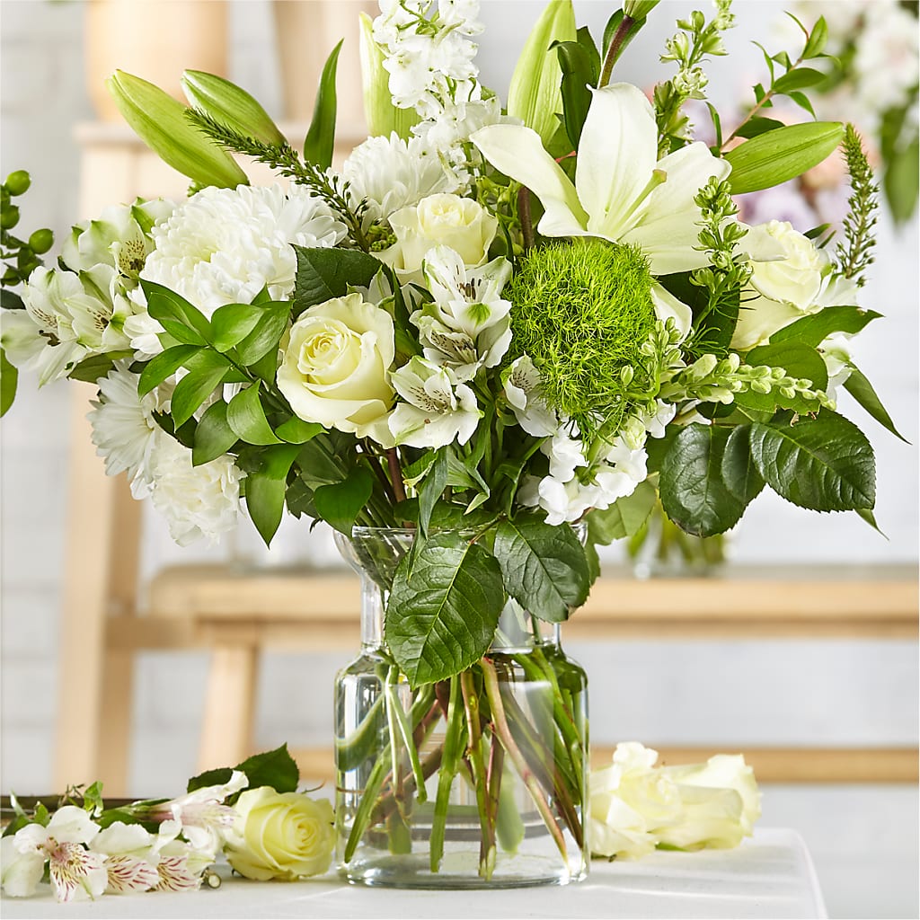 Classic Ivory – A Florist Original – The Flower Chef Llc, Cartersville GA