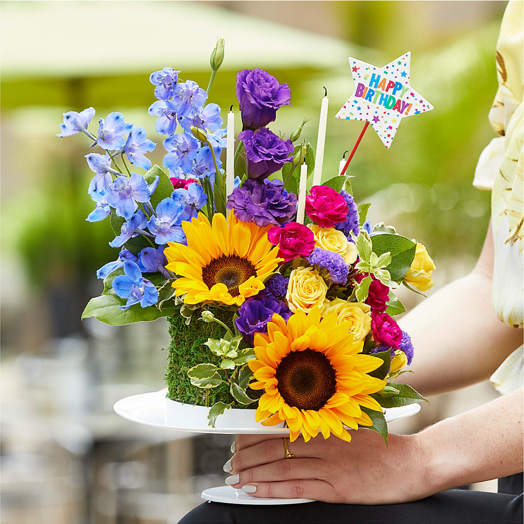 Star of the Day Floral Cake – The Flower Chef Llc, Cartersville GA