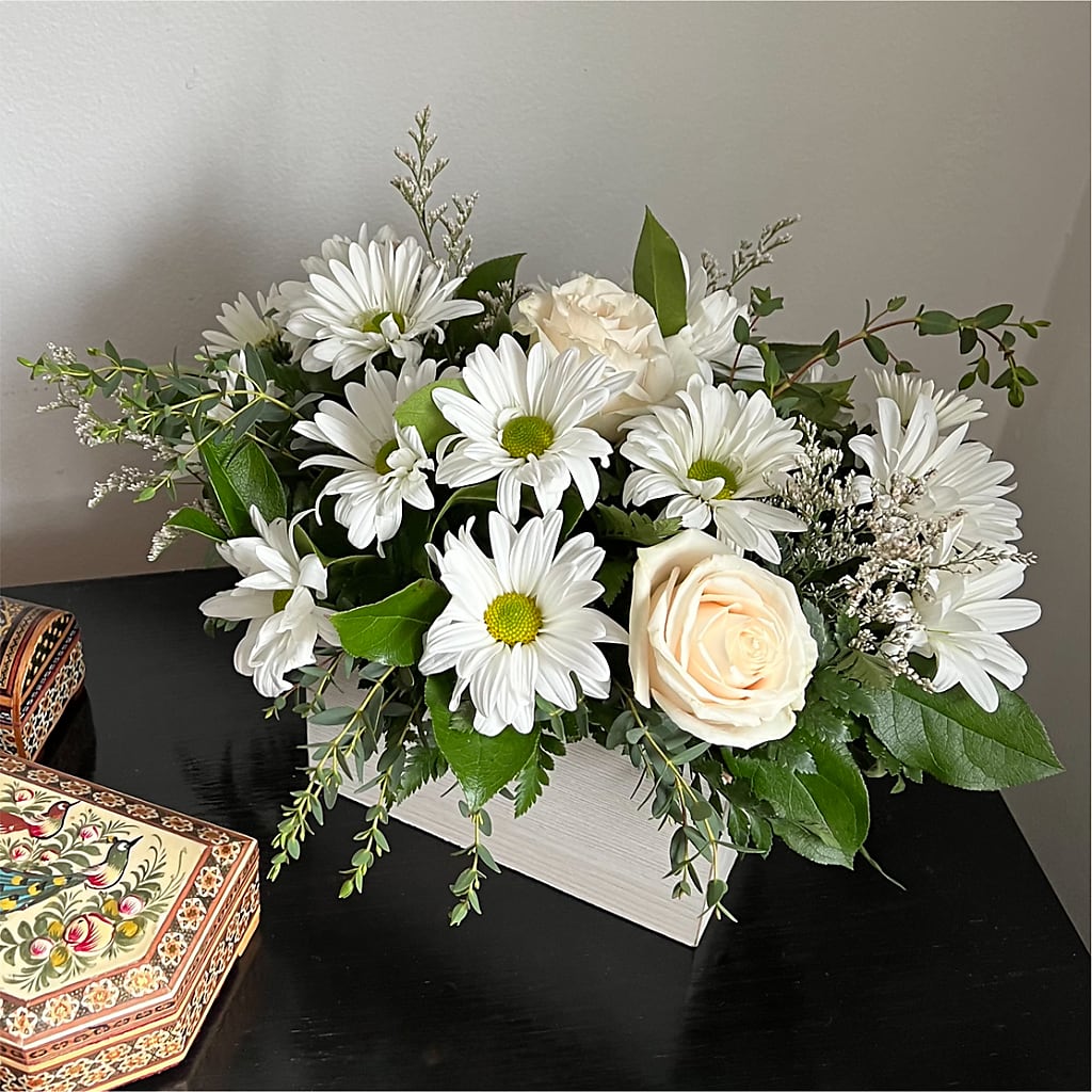 Fresh Linen Box Bouquet –  The Flower Chef Llc, Cartersville GA