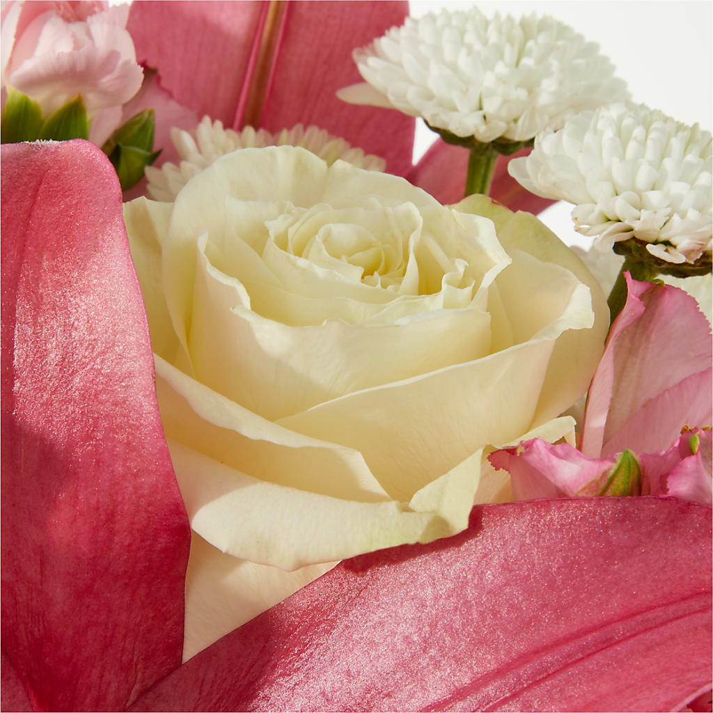Piece of Cake Bouquet –  The Flower Chef Llc, Cartersville GA